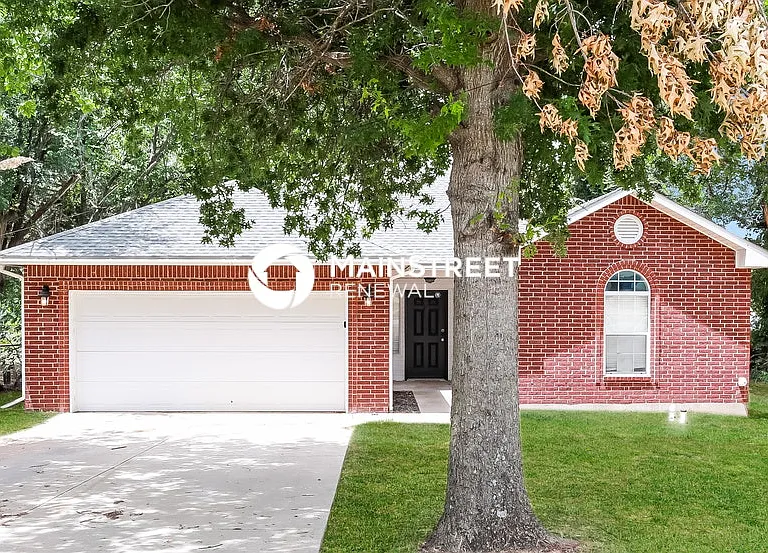 219 Grandview Rd — Photo 1