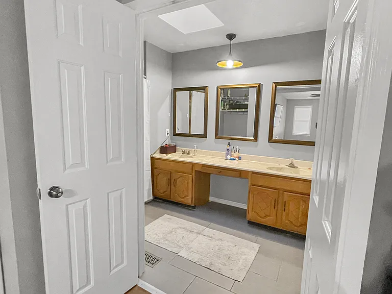 15690 Pike Trl — Photo 25
