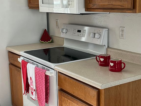 2nd image of 15350 W MAUNA LOA Lane