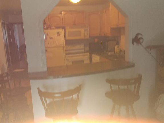 3rd image of 4037 Bonhill Dr APT 1B