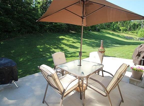 Large back patio for entertaining