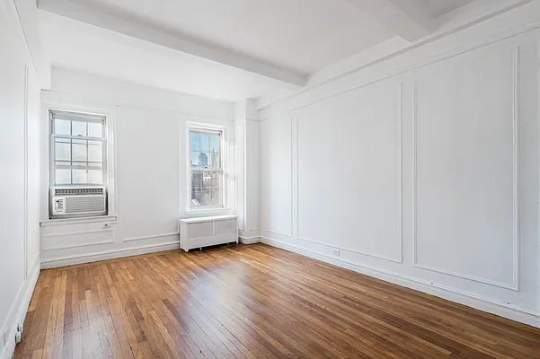 Sold by Compass | media 10