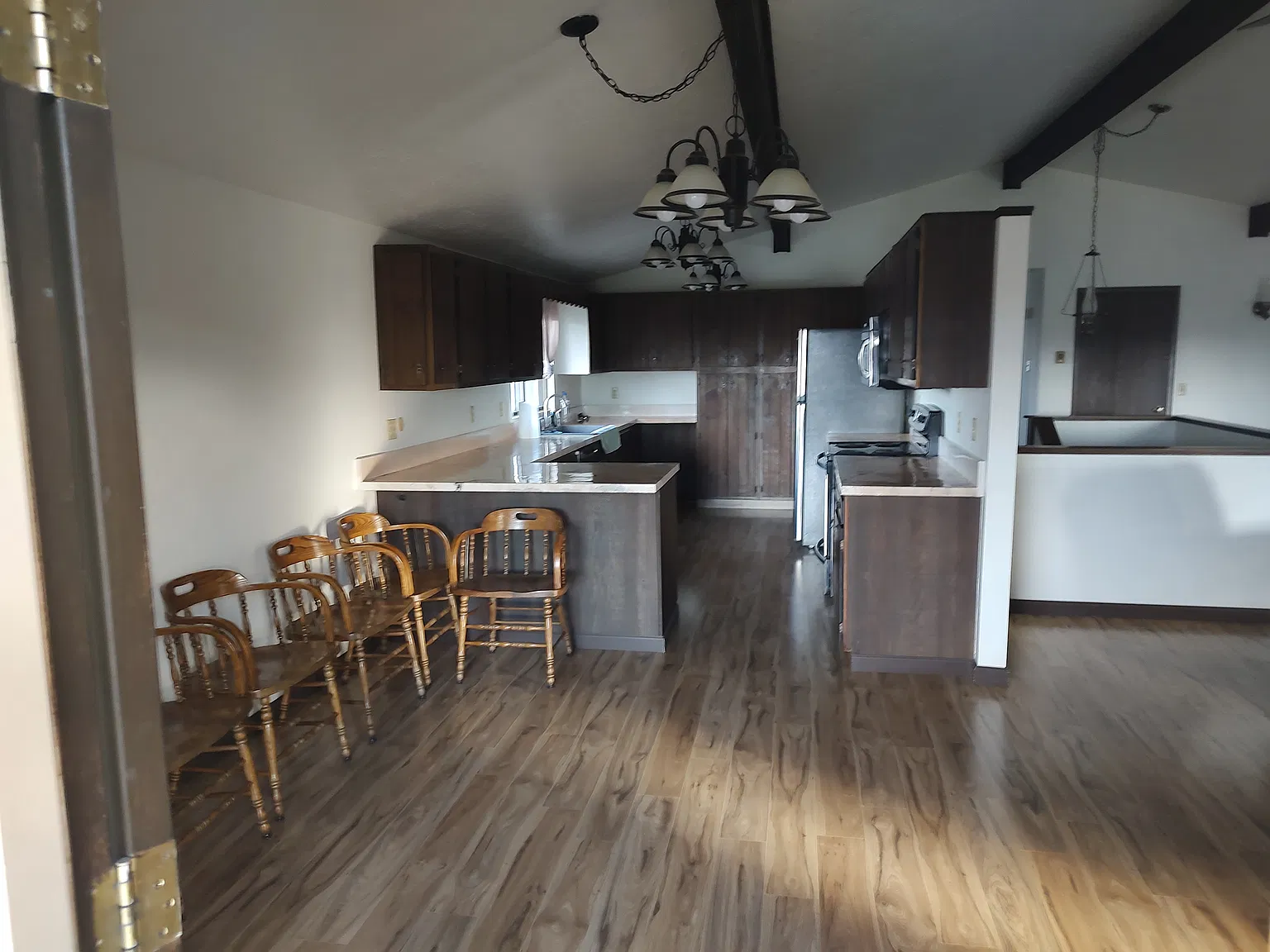 5 bed, 3047 sqft, $3,500 — Photo 4