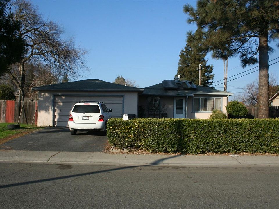 1st image of 4729 Cosmos Dr