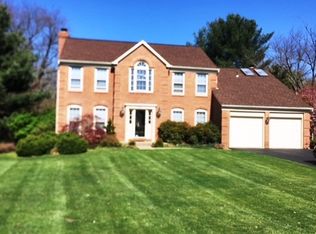 9824 Faust Dr, Vienna, VA 22182