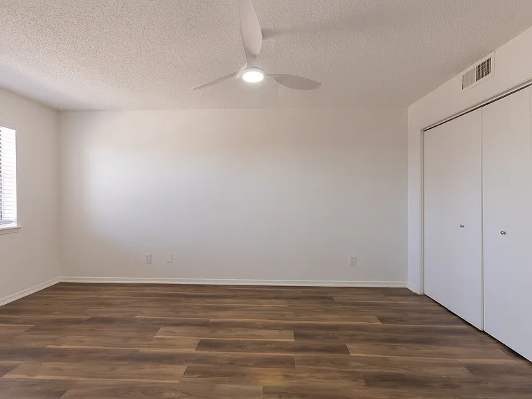 La Mesa — Photo 42
