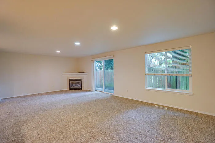 13911 NE 7th Ct — Photo 12