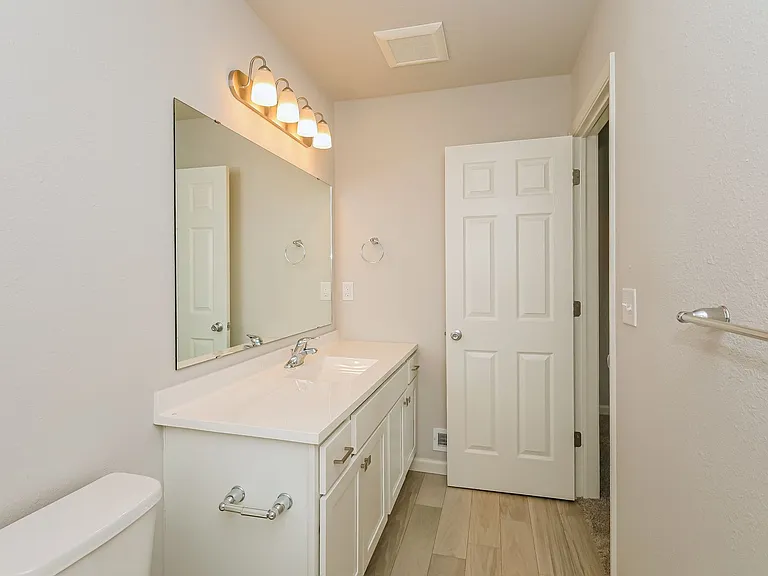 613 Courtyard Pl — Photo 21