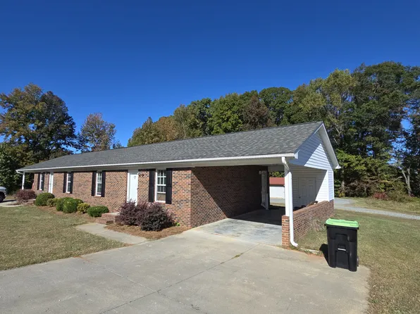 276 Hoilman Ln #A, Lexington, NC 27295