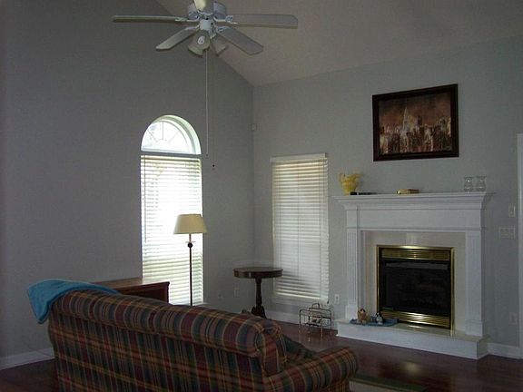 2nd image of 6739 Willow Trace Dr