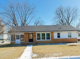 34 Knollcrest Ct, Normal, IL 61761