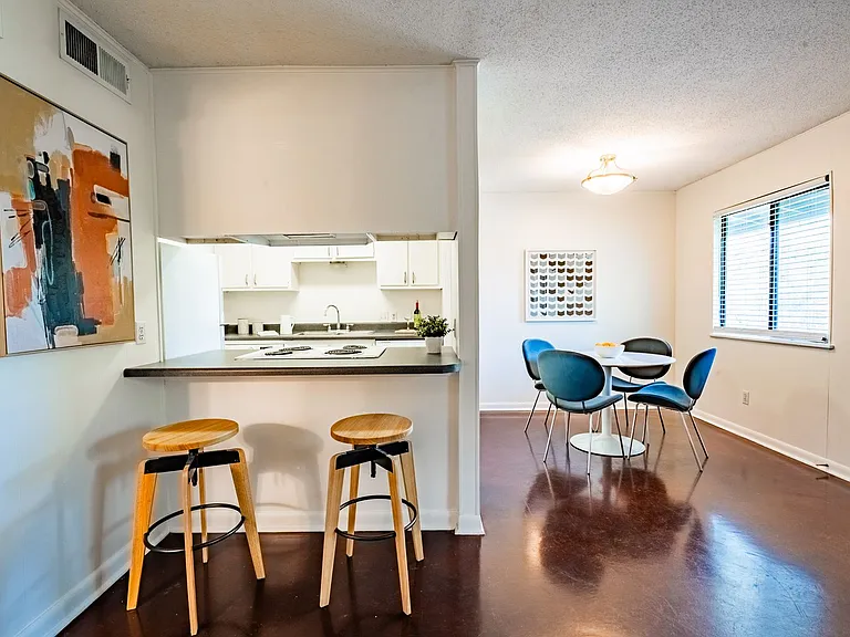 3914 Avenue D — Photo 29