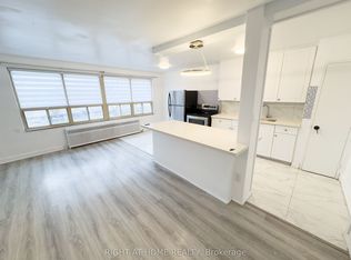 896 Eglinton Ave E #214, Toronto, ON M4G 2L2