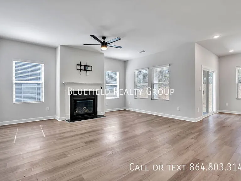 442 Harben Dr — Photo 3