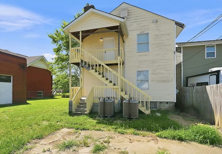 846-848 Reinhard Ave #846 — Photo 3