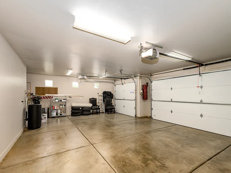 3 car garage