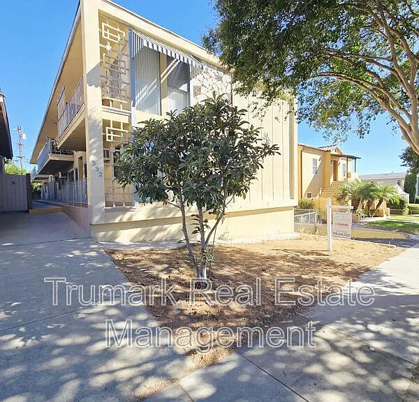 332 Cornell Dr #E — Photo 2