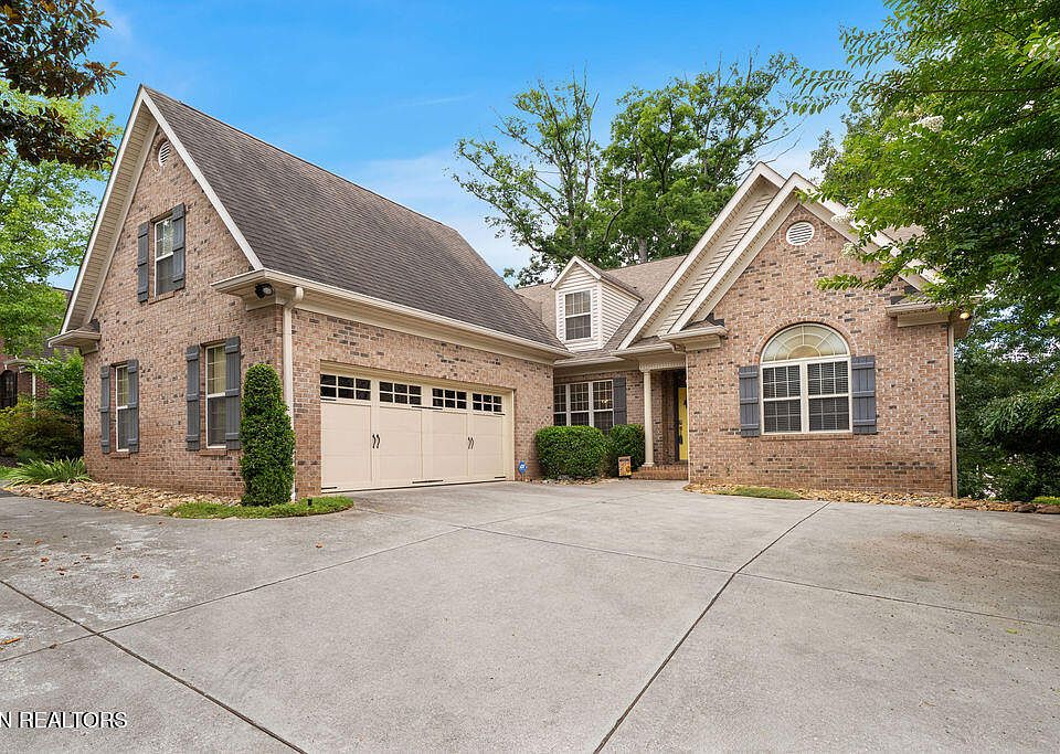 1st image of 4713 Lyons View Pike