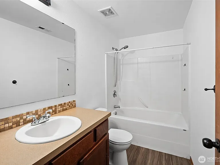20402 11th Avenue Ct E — Photo 22