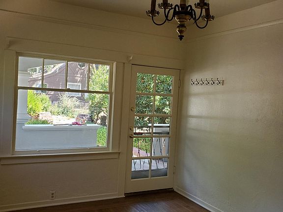4th image of 18096 Poplar Ave