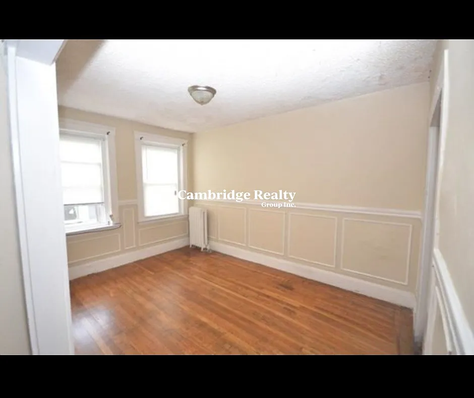 Building Photo - 244 Kelton St #16T