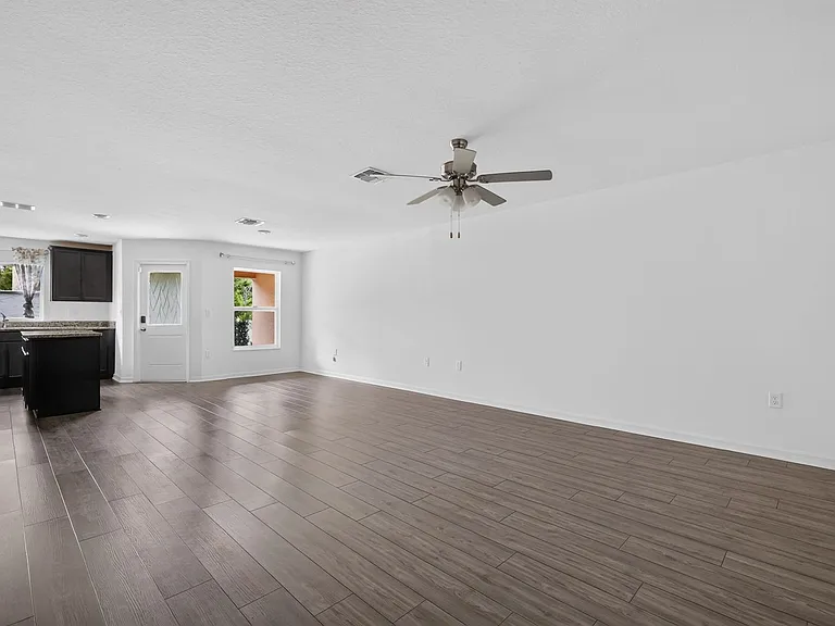 1564 Wynford Cir — Photo 7