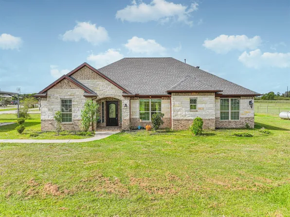 2180 County Road 212, Angleton, TX 77515