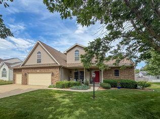 3906 Turnberry Dr, Champaign, IL 61822