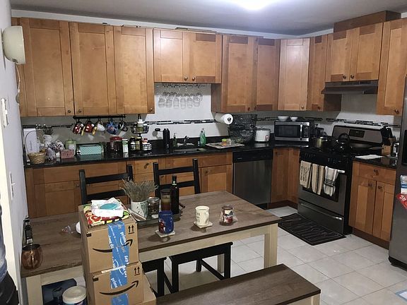 3rd image of 14148 84th Dr APT B2