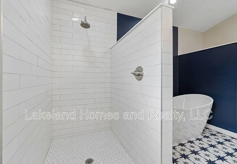 95 Woodside Dr — Photo 30