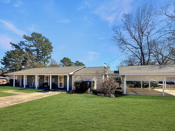 602 Maxine Ave, McComb, MS 39648