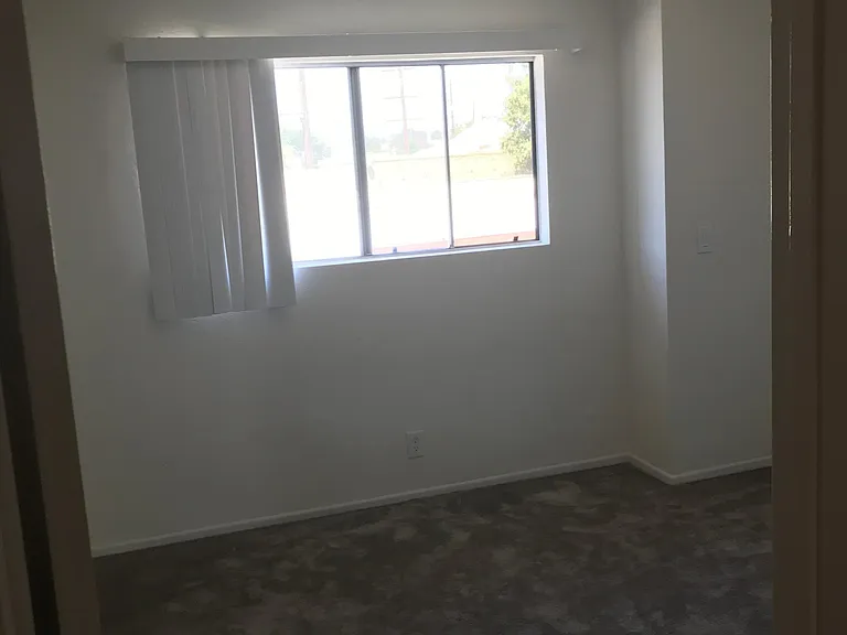 425 E Mission Rd #C — Photo 13