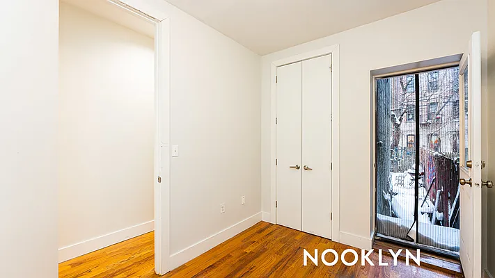 Rented by Nooklyn NYC LLC | media 19