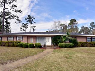 1201 N Hilltop Dr, Albany, GA 31707