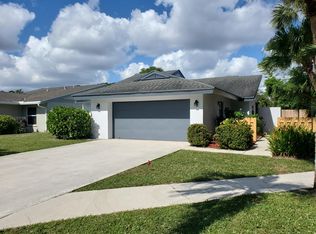 47 Baytree Cir, Boynton Beach, FL 33436
