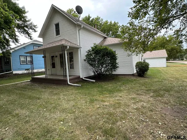 1013 Washington Ave, Dorchester, NE 68343
