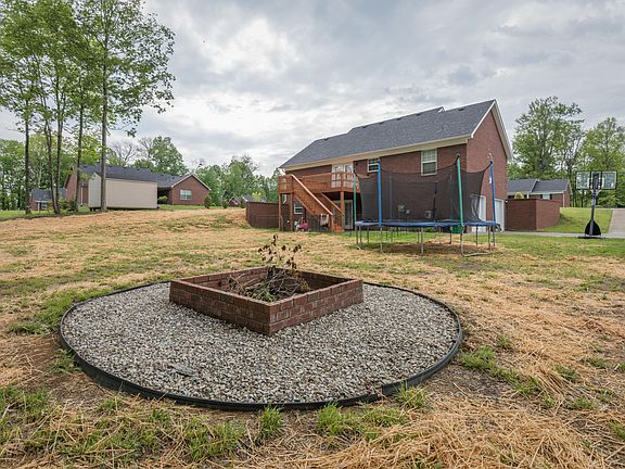 4th image of 102 Pennyrile Dr