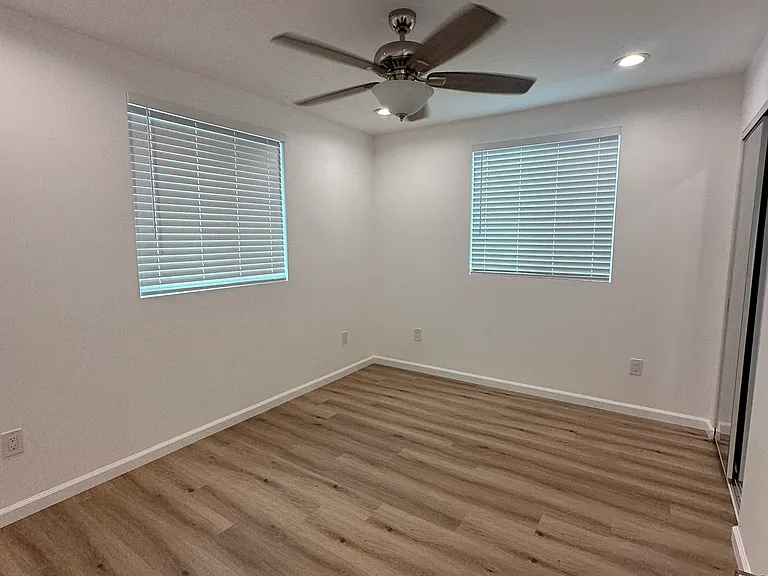 14529 Hartland St #14529 — Photo 16
