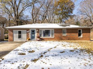 315 N Cedar St, O'Fallon, IL 62269