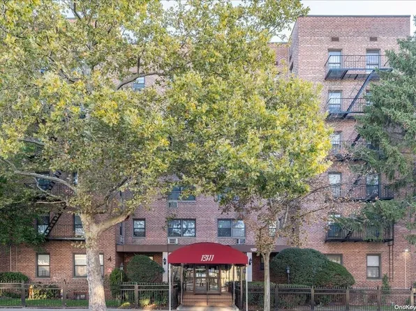 131-11 Kew Gardens Road #5M, Richmond Hill, NY 11418