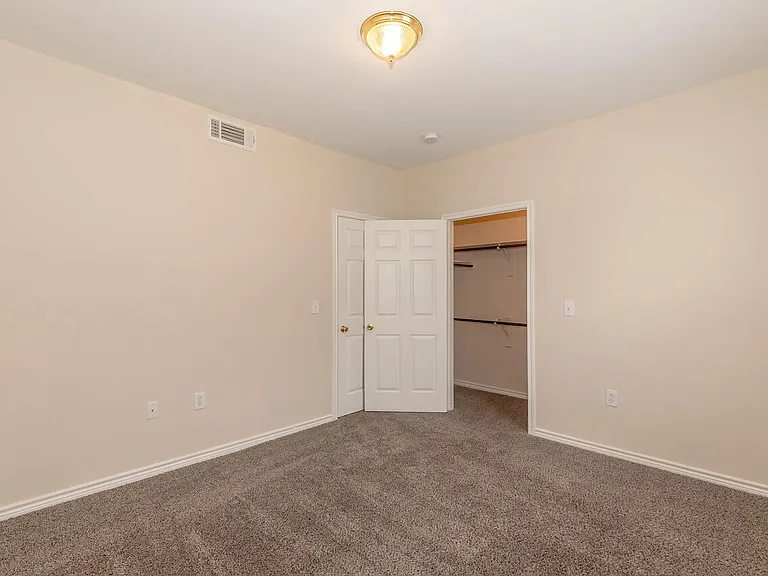 Amelia Parc Sr II — Photo 36