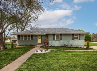 546 McDonald Rd, Leavenworth, KS 66048