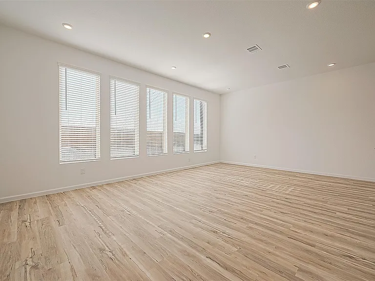 5402 Holly Haven Ct — Photo 7