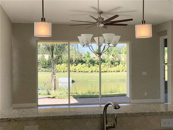 3rd image of 4916 Sandy Glen Way