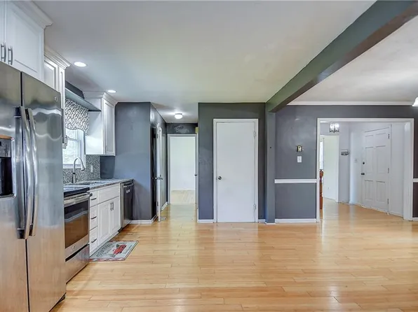 112 Capital Ave, Chesapeake, VA 23324