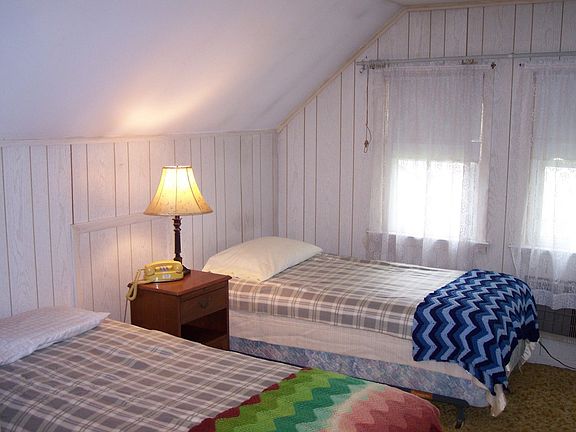 3rd Bedroom (2nd Floor)