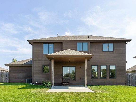 5th image of 4214 N 191st St