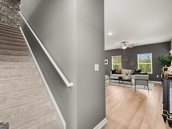 4th image of 308 Epping St #28