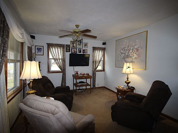 2nd image of 6529 E Dublin Pike