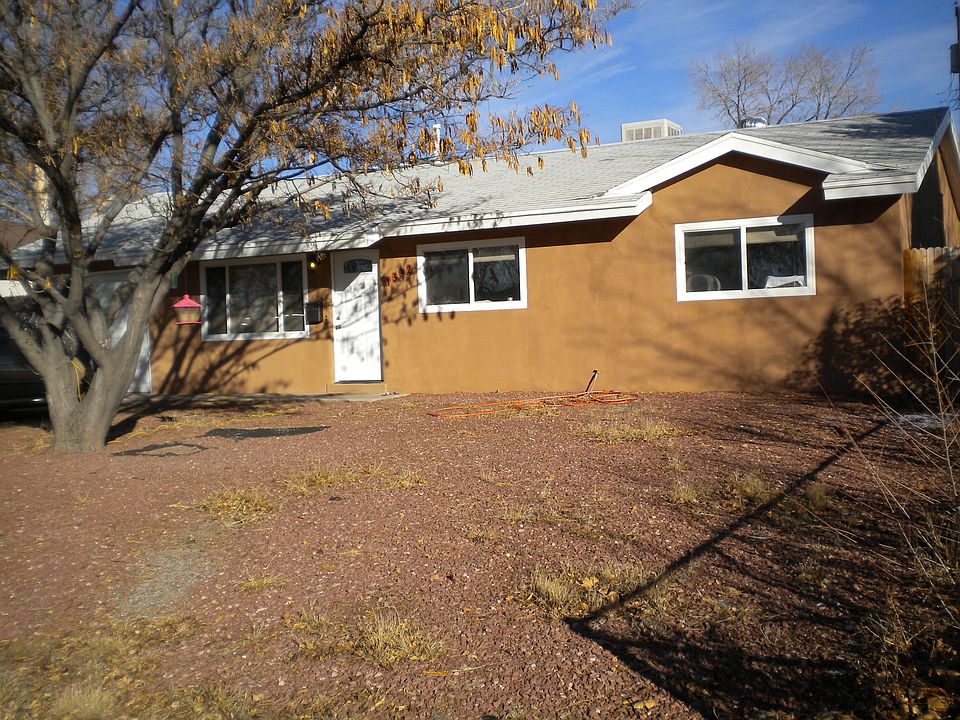 house--front from street